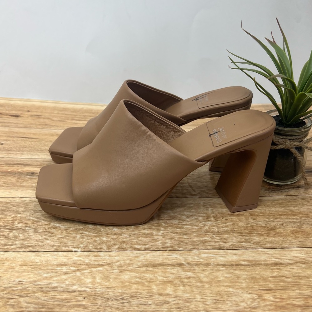 Jeffrey Campbell Caviar Platform Slide Sandal sz 7.5